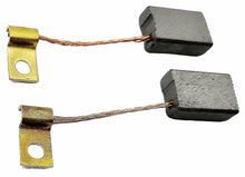 Laden Sie das Bild in den Galerie-Viewer, 1 Paar Motorkohlen für Bosch GBH 7/45 DE, 8/65 DCE, 8 DCE,USH 10, UBH 10/50, UBH 12/50 Kohlebürsten Kohlestifte Kohlen ca. Maße: L: 18mm B: 12,5mm H: 6,3mm; wie 1617014110