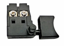 Laden Sie das Bild in den Galerie-Viewer, 4 Pin Schalter für Makita, von oben 1900B,1901,1911B,1923H,4100NB,4100NH,4101R,4300BA,6013B,5600NB,5800NB,6013B,63004,6300NB von Kraftfeld | Werkzeughandel-Feldmann