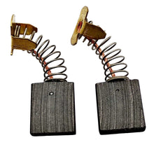 Laden Sie das Bild in den Galerie-Viewer, Feder Kohlebürsten für Metabo KS 305 , von hinten M,KG S254 M,KGS 305 M Kappsäge ca14x6x16 mm wie 316092330 – von Kraftfeld | Werkzeughandel - Feldmann