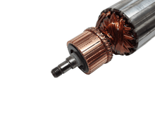 Laden Sie das Bild in den Galerie-Viewer, Kraftfeld Motor von vorne– von Kraftfeld | Werkzeughandel - Feldmann