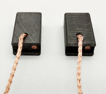 Laden Sie das Bild in den Galerie-Viewer, Kohlen für Bosch GWS 17von vorne – von Kraftfeld | Werkzeughandel - Feldmann