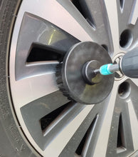 Laden Sie das Bild in den Galerie-Viewer, 15 tlg Bit Bürsten Set 1/4 HEX für Akkuschrauber Ø50,100,120mm Klett Aufsätze
