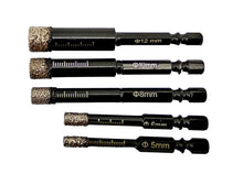 Laden Sie das Bild in den Galerie-Viewer, 5-teiliges Diamant-Trockenbohrer-Set mit ¼&quot; Sechskant für Keramik,Fliesen, Marmor &amp; Glas – Kraftfeld | Werkzeughandel Feldmann
