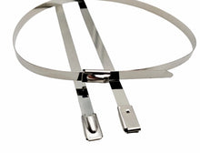Laden Sie das Bild in den Galerie-Viewer, 20x reißfeste Edelstahl Kabelbinder 300 x 4,6 mm selbst sichernd Metall  von vorne Outdoor – von Kraftfeld | Werkzeughandel - Feldmann
