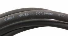 Laden Sie das Bild in den Galerie-Viewer, Gummileitung H07RN-F 2x1,5 mm² flexibel robust Kabelmantel Detail schwarz