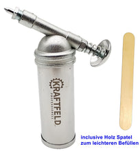 Laden Sie das Bild in den Galerie-Viewer, Mini-Fettpresse aus Metall mit Holzspatel zur Fettbefüllung