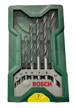 Laden Sie das Bild in den Galerie-Viewer, Bosch X LINE Holzbohrer Set 7 tlg Bohrerkassette Holz Bohrer 3,4,5,6,7,8,10 mm – von Bosch | Werkzeughandel - Feldmann
