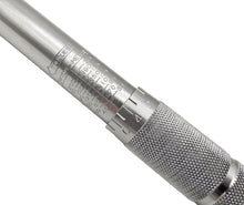 Laden Sie das Bild in den Galerie-Viewer, Brüder Mannesmann Drehmomentschlüssel Ratsche Umschaltknarre CRV 1/2 &quot; Zoll (12.5 mm) 40 - 210 Newtonmeter Nm Drehmomentratschenschlüssel, Kiloschlüssel – von Brüder Mannesmann Werkzeuge | Werkzeughandel - Feldmann
